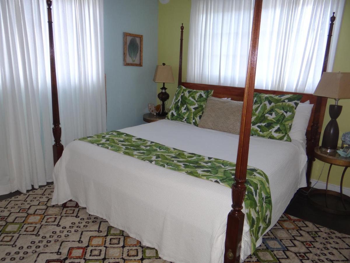 Rollezz Villas Beach Resort Old Bight Exterior foto