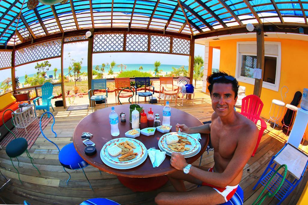 Rollezz Villas Beach Resort Old Bight Exterior foto